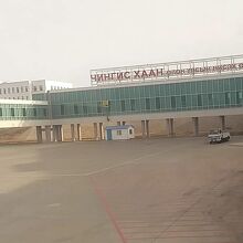 空港ターミナルの外観