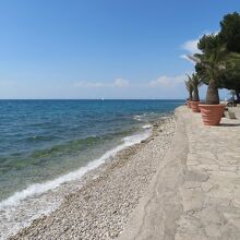 海沿いに穏やかな散策が楽しめました。