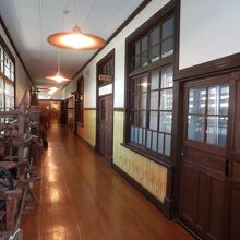 １階の廊下が懐かしい