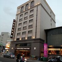 林百貨店の正面