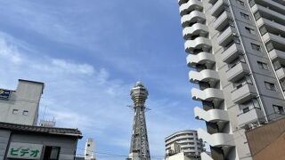 映画のセットの中にいるようです。