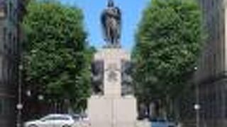 ヴィタウタス大公像