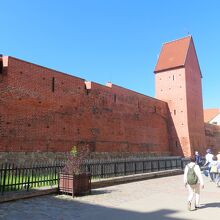 奥にスウェーデン門