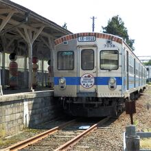 旧東急７０００系電車が昭和レトロ