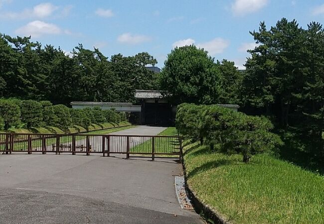 江戸城の門の一つ 半蔵門