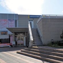 弘前市まちなか情報センター