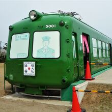秋田犬の里内　屋外展示