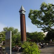 街中で一休みできる公園。