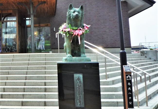 忠犬ハチ公像 (大館駅前) クチコミ・アクセス・営業時間｜大館【フォー