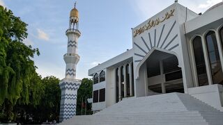 イスラミック・センター＝グランドフライデーモスク。モルディブ最大のモスク