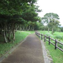 北条氏盛陣屋跡も他と同じ様に遊歩道のようになっています。