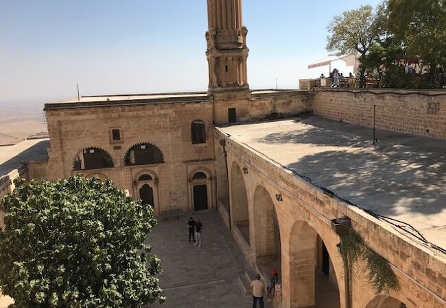 Şehidiye Cami