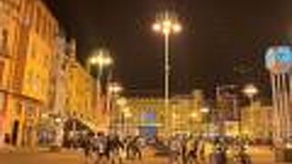 イェラチッチ総督の騎馬像 