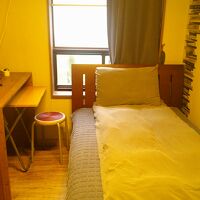 シングル客室内の様子