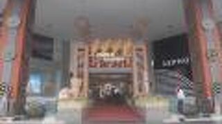 私たちは今回初めて訪問した、比較的新しい巨大ショッピングモール