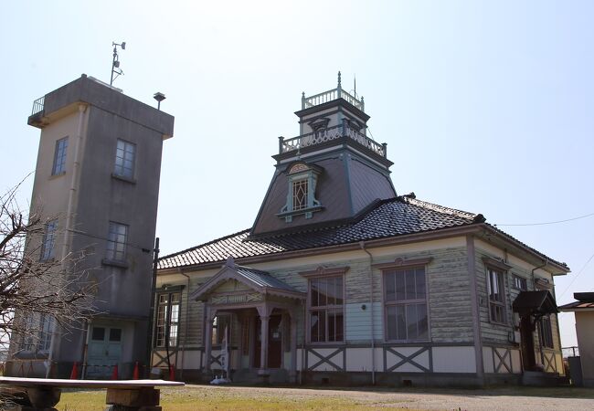 高岡市伏木気象資料館