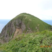 球状摂理の桃岩