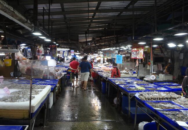 魚・乾物市場