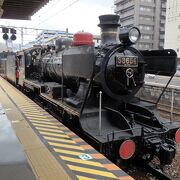 西小倉駅で乗換えしようとしたら蒸気機関車が到着！