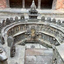 王族が沐浴した場所らしい