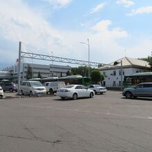 停まっていたのは９２番のバス