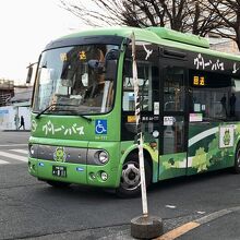 このバスで梅岩寺まで行きました。行き先が複数あるので注意。