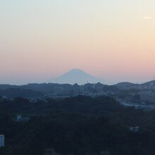 夕方に富士山が見えました。