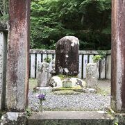 源頼家の墓：鎌倉幕府二代将軍、指月殿の境内にある