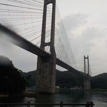 弁天遊歩橋から見た呼子大橋です。大迫力です。