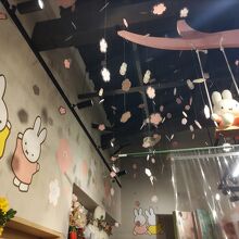 店内もミッフィーでいっぱい