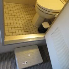 トイレ入口の段差