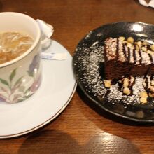 甘い物が付いてきました。