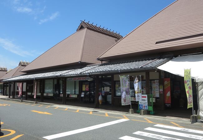 フルーツの里、「うきは」らしい道の駅です。