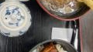 資さんうどん 陣山店