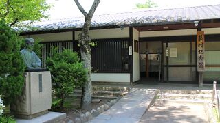 小諸城址懐古園内に