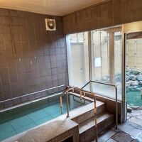 貸切風呂です。露天付きです。