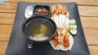 BTSアーリー駅近く