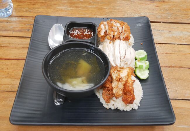 BTSアーリー駅近く