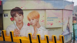 ［3回目］釜山出身のBTS JIMINとJUNGKOOKの壁画があります