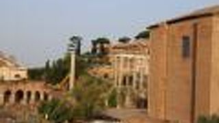 東ローマ帝国皇帝フォカスを称えて