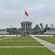 広大な廟