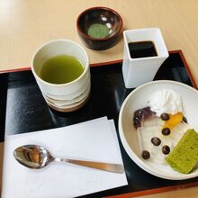 手挽きの碾茶で仕上げる抹茶スウィーツ