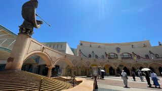 夏休みの土曜日は大賑わい！