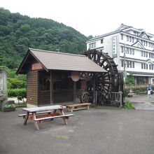 庄川ウッドプラザ