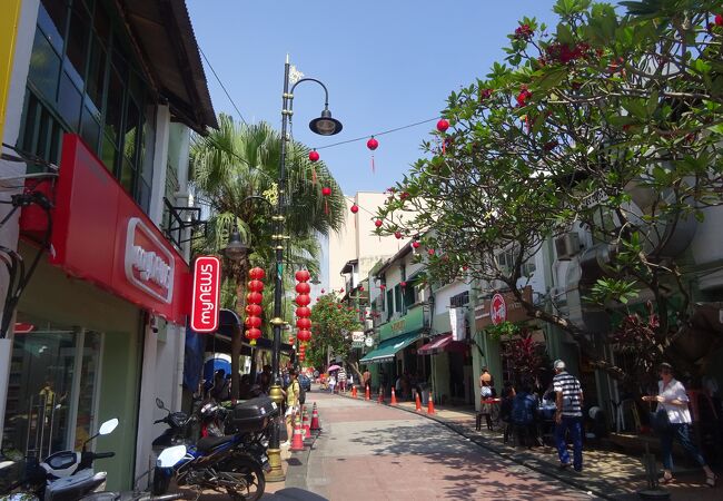 陳旭年通り 　（Jalan Tan Hiok Nee）