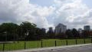 イスタナ・ガーデン 　（Istana Gareden）