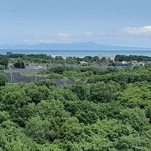 サーモン科学館からの国後島