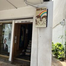 可愛いTシャツと小物のお店