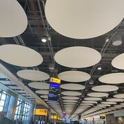 London Heathrow Airport (LHR)