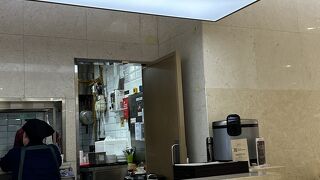 Lotte Department Store (Myeongdong) Food Court